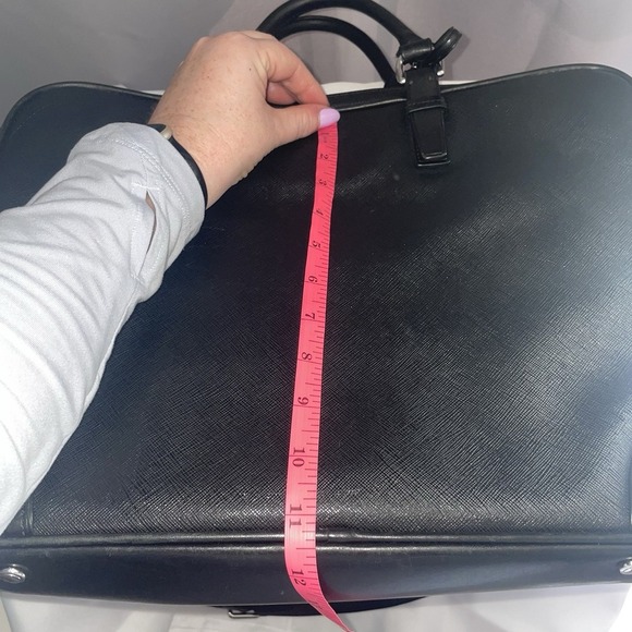 Tumi 16" Saffiano Leather Business Briefcase Commuter Messenger Bag Black Strap - Picture 14 of 16